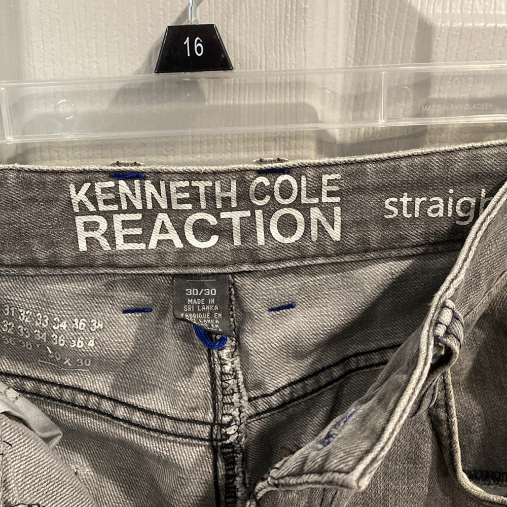Kenneth Cole Reaction Straight Leg Jeans - Picture 3 of 6